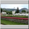 Coihaique - Denkmal eines Gauchos mit Schafen im Stadtzentrum