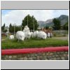 Coihaique - Denkmal eines Gauchos mit Schafen im Stadtzentrum