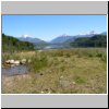 unterwegs auf der Carretera Austral zwischen Puerto Aisen und Puyuhuapi, ein See und links im Hintergrund der Cerro Cathedral (2060 m)