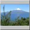 unterwegs nach Petrohue entlang des Südufers des Lago Llanquihue, im Hintergrund Vulkan Osorno