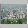 Santiago de Chile  unterwegs zum Gipfel des Cerro San Cristobal, Blick auf die Stadt