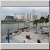 Merlion Park - Mündung des Singapore Rivers in die Marina Bay, hinten das Esplanade-Theater