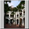 koloniales Zentrum - Raffles Hotel Arkaden, ein Innenhof