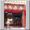 Little India - ein chinesischer Tempel an der Race Course Road neben dem Sakaya Muni Buddha Gaya Tempel, Blick vom Innenhof ins Innere