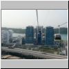 Blick von der Seilbahn (Cable Car) auf das WTC und die Sentosa-Insel dahinter