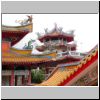 Kong Meng San Phor Kark See Tempel in Bishan - dekorative Dächer und der Glockenturm