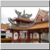 Kong Meng San Phor Kark See Tempel in Bishan - ein dekoratives Tor am Ende des Wandelganges