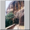 Sigiriya - Blick von der Löwenterasse auf die Nordostseite des Sigiriya-Felsens