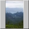 unterwegs zwischen Nuwara Eliya und Ella - Teeplantagen und Gebirgslandschaft im morgentlichen Nebel