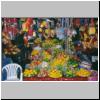 Kataragama - Opferschalen mit Früchten für die Poja-Opferzeremonie auf einem Verkaufsstand vor dem Tempelbezirk
