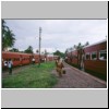 Alutgama - Züge Colombo-Galle am Bahnhof