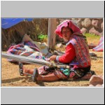 eine Frau beim Weben, Awana Kancha, Pisaq
