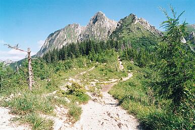 Unterwegs von Giewont runter ins Tal Dolina Strazyska; Blick Richtung Osten auf Giewont (Aufnahme in der Nähe des Gipfels Grzybowiec ?)