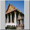 Bangkok - Wat Arun, Ordination Hall, hinten rechts der Hauptprang
