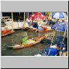 Damnoen Saduak - "schwimmender Markt", ein Boot mit Blumen
