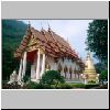 Kloster Wat Theppitak bei Klang Dong - der Bot und goldener Chedi