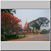 Sukhothai - ein Chedi im historischen Park (Wat Chana Songkhram)