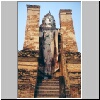 Sukothai - die Ruinen von Wat Mahathat, ein stehender Buddha