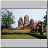 Sukhothai - die Ruinen von Wat Sri Sawai im Khmer-Stil