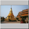 Lamphun - Wat Phra That Hariphunchai, der goldene Chedi