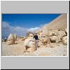Nemrut Dag - die Westterrasse; links Herakles, rechts Zeus