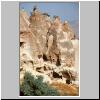 Kappadokien - im Zelve-Tal, die teilweise eingestürzten Felswohnungen