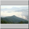 Provinz Dien Bien - die Bergwelt im Nebel